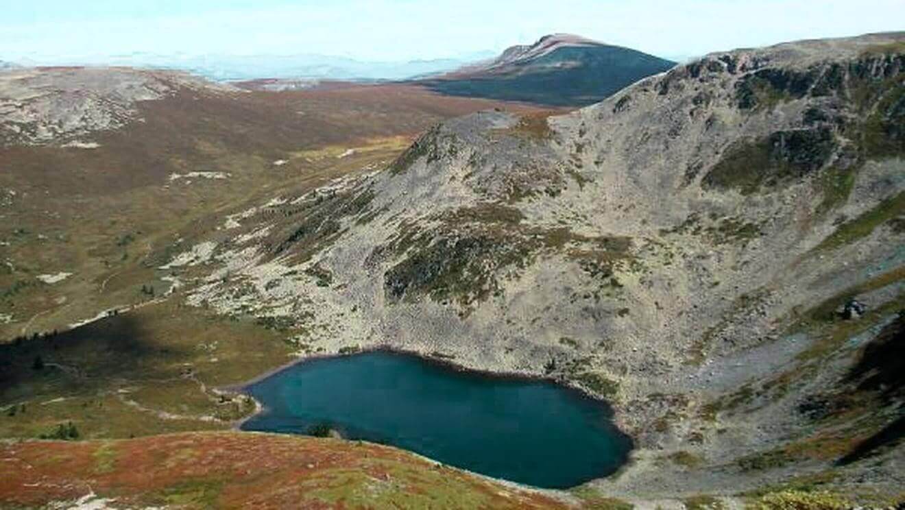 Озеро Манас